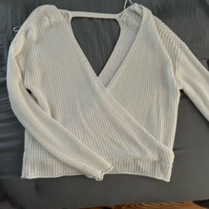 Moon & Madison Low-cut vneck sweater